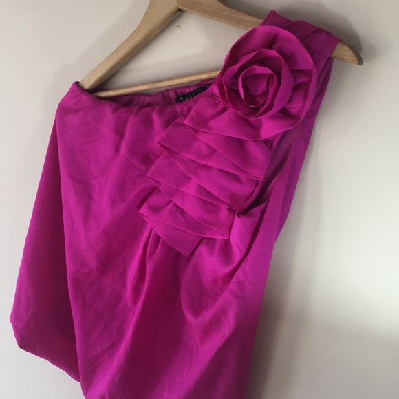 FOREVER XXI | One shoulder Top - Picture 2 of 5